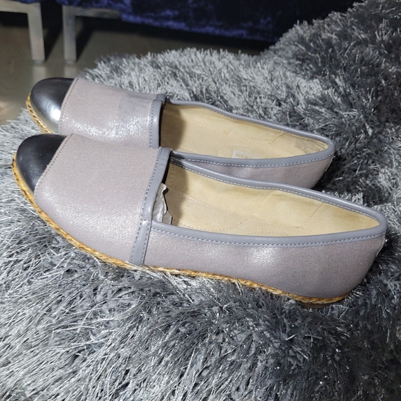 Flats - Picture 3 of 5